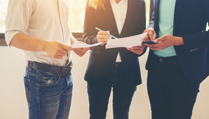 Vente de matériel professionnel : le devoir de conseil du vendeur dépend des compétences de l'acheteur Vente de matériel professionnel : le devoir de conseil du vendeur dépend des compétences de l'acheteur